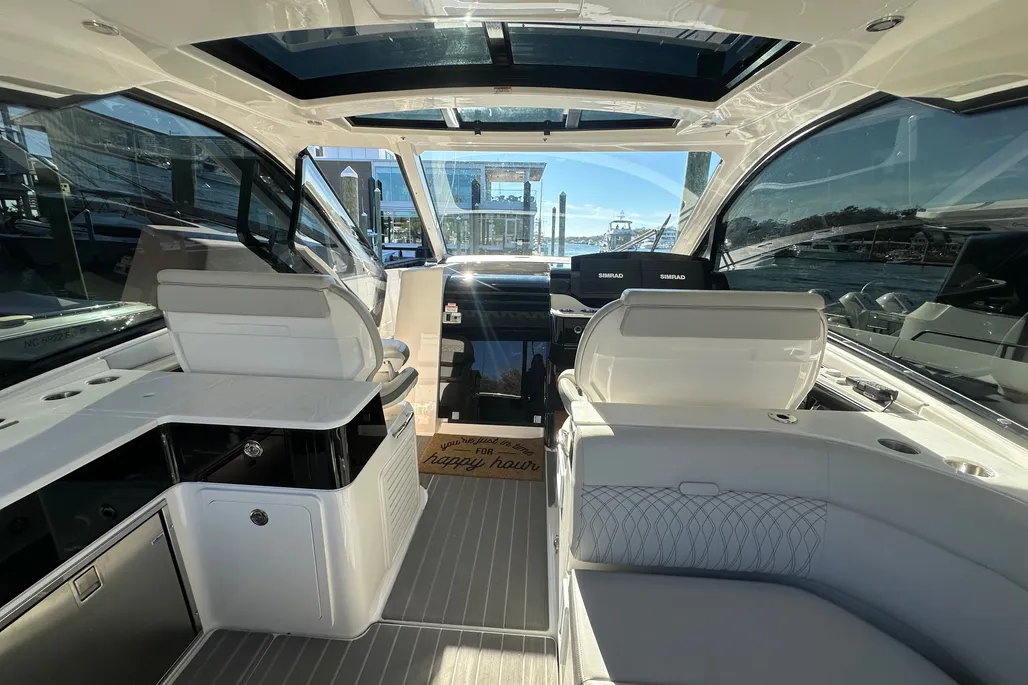 Helm and cockpit with open sunroof