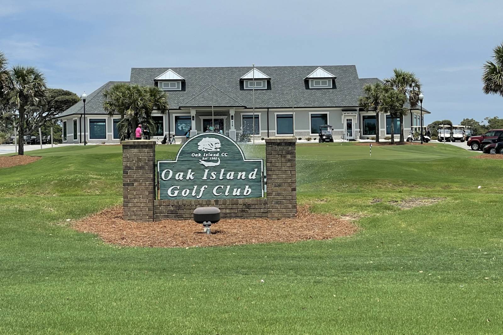Oak Island Golf Club